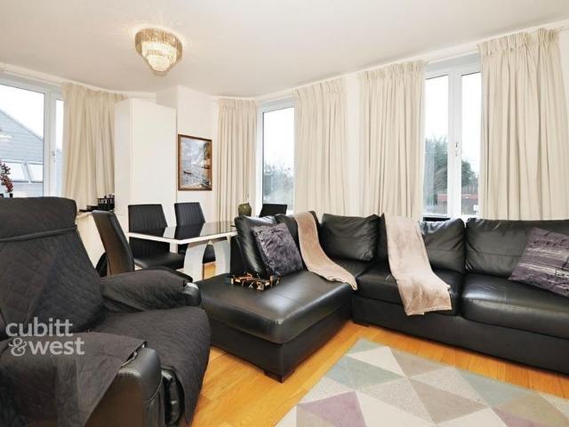 3 bedroom apartment to rent