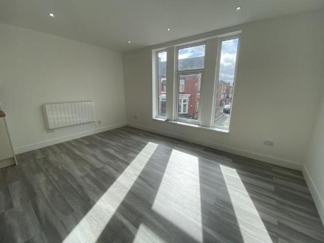 3 bedroom apartment to rent