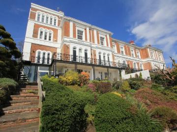 3 bedroom apartment to rent