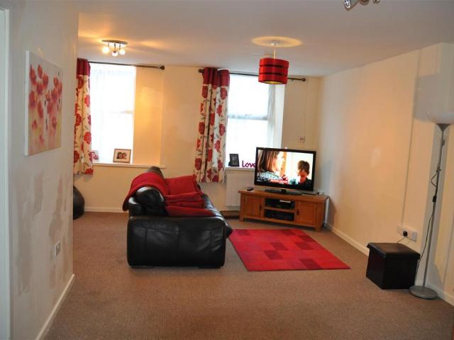 3 bedroom apartment to rent