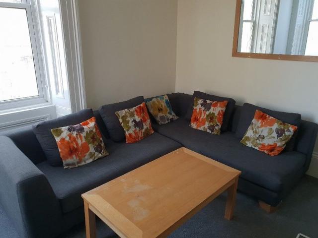 3 bedroom apartment to rent