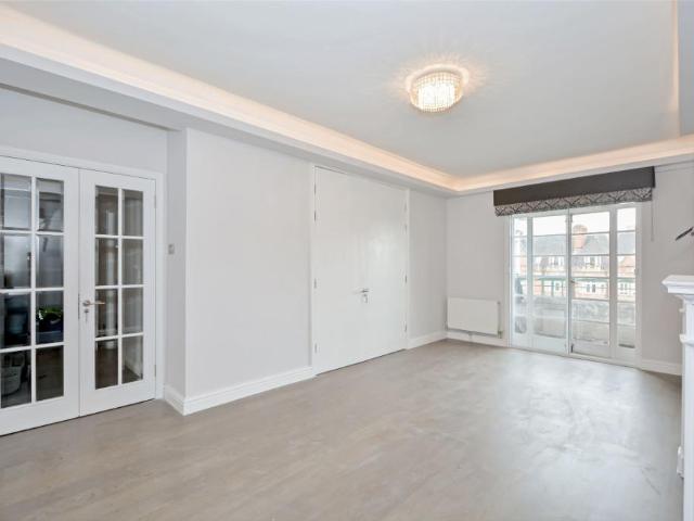 3 bedroom apartment to rent