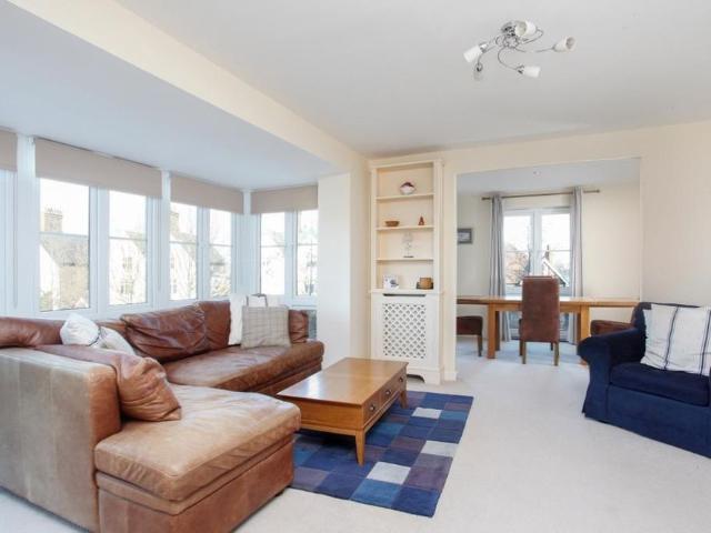 3 bedroom apartment to rent