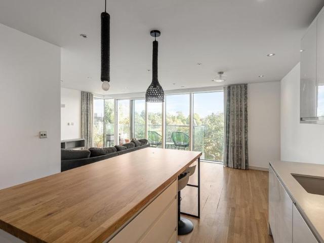 3 bedroom apartment to rent
