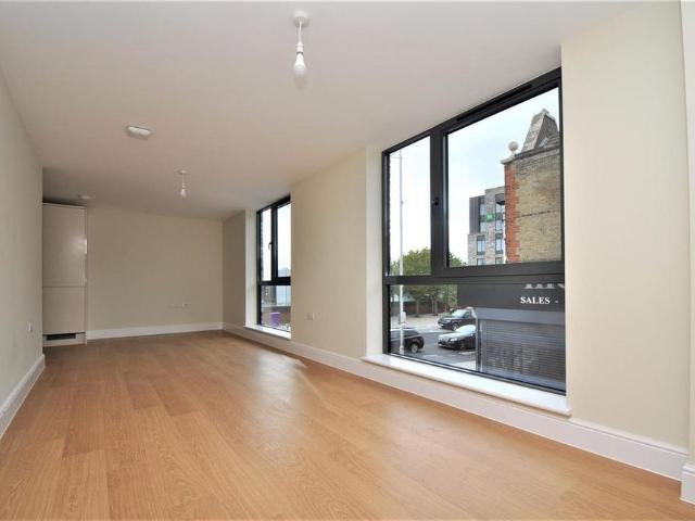 3 bedroom apartment to rent