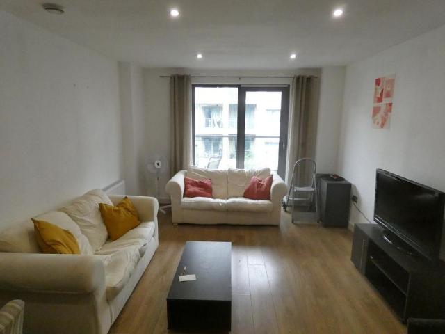 3 bedroom apartment to rent