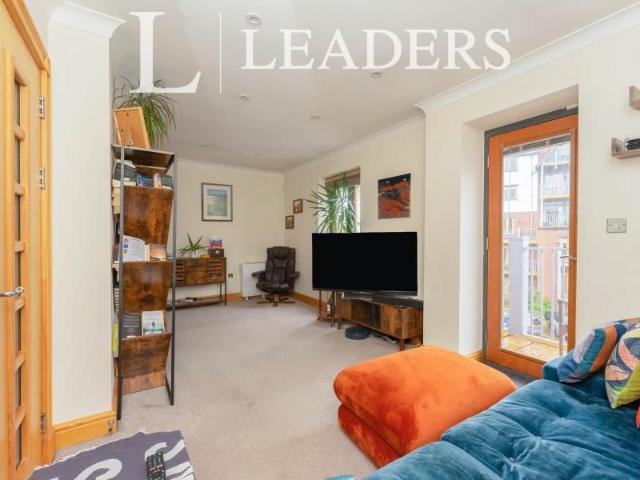3 bedroom apartment to rent Foregate Street, Chester, CH1