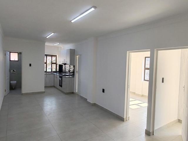 3 Bedroom apartment to rent in Arena Park, Chatsworth
