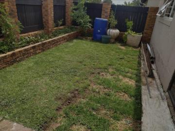 3 Bedroom Apartment to Rent in Elspark