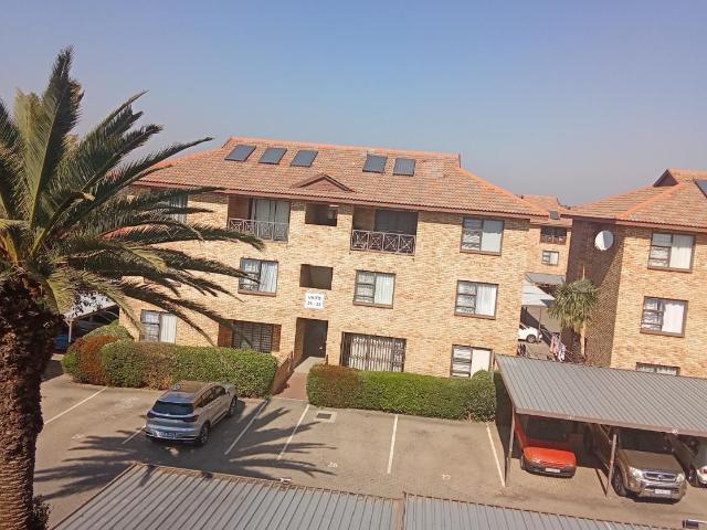 3 Bedroom apartment to rent in Honeydew, Roodepoort