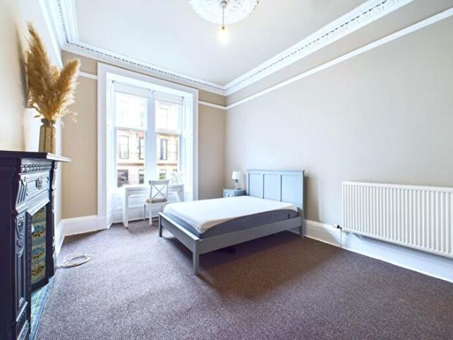 3 Bedroom Apartment To Rent In Hillhead Street, Hillhead, Glasgow, G12