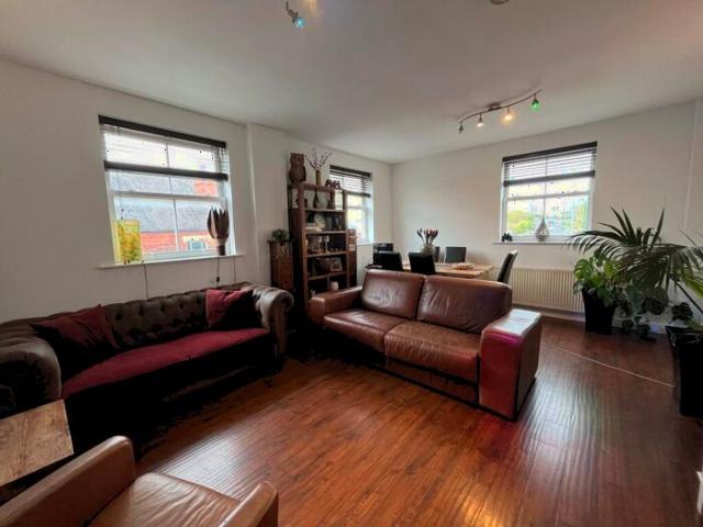 3 Bedroom Apartment To Rent In Moreland Street, Nottingham, NG2