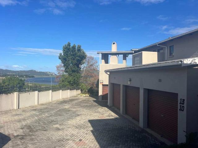 3 Bedroom Apartment to Rent in Paradise