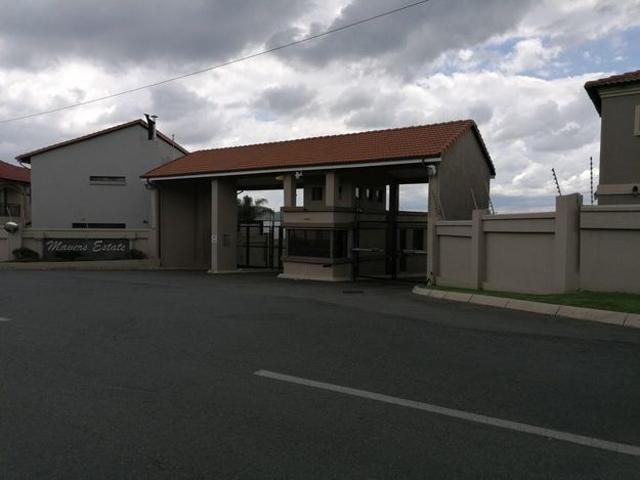 3 Bedroom apartment to rent in Radiokop, Roodepoort