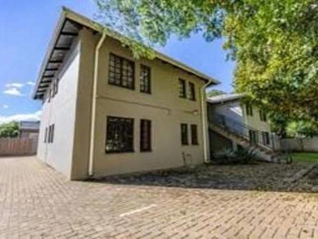 3 Bedroom Apartment to Rent in Riviera