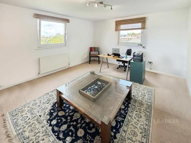3 bedroom apartment to rent Psalter Lane, Sheffield, S11