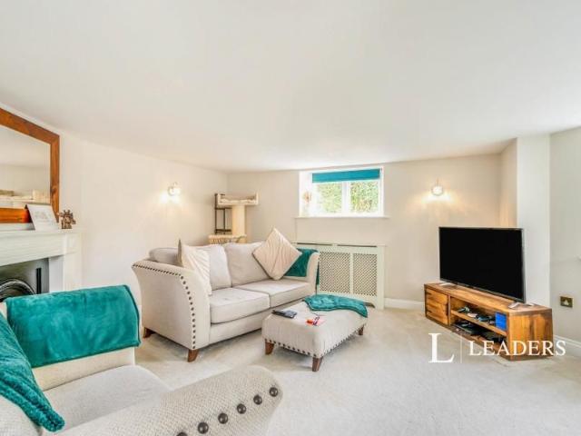 3 bedroom apartment to rent Upper Bognor Road, Bognor Regis, West Sussex, PO21