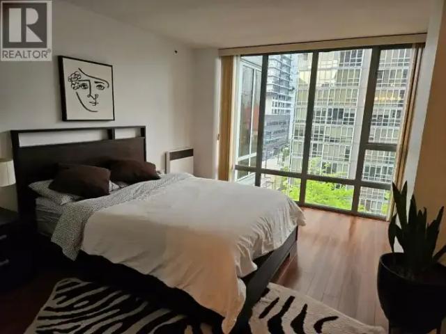 3 Bedroom Apartment Vancouver BC 102243212