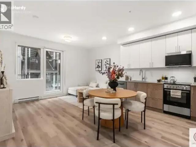 3 Bedroom Apartment Vancouver BC 104470927