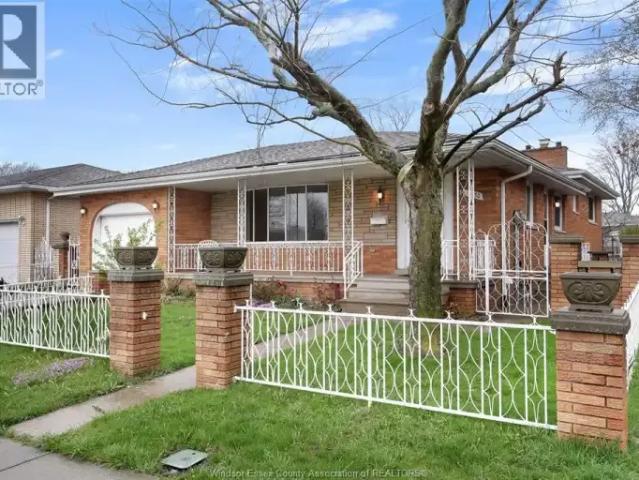 3 Bedroom Apartment Windsor ON 105394871