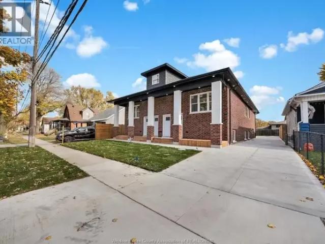 3 Bedroom Apartment Windsor ON LS104941114