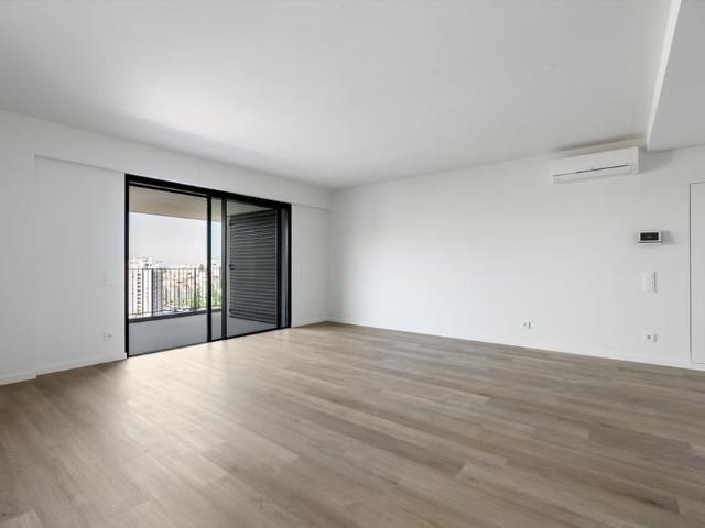 3 Bedroom Apartment with a view, Miraflores, Oeiras