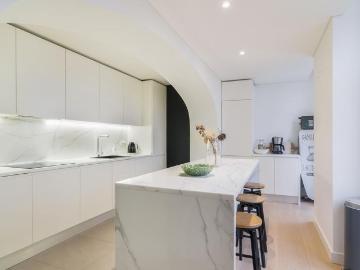 3 Bedroom Apartment with a view, Campo de Santana, Lisboa