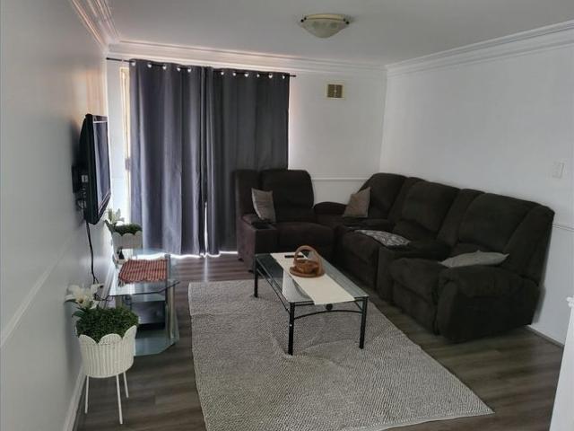 3 bedroom apartment with balcony in nice complex in East Perth