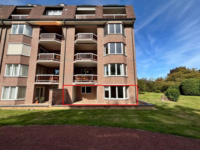 3 Bedroom Apartment with Garage Surrounded by Greenery
