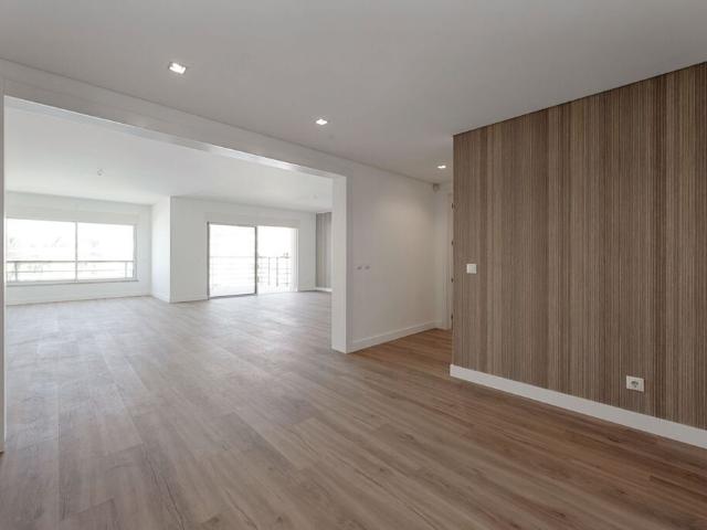 3 Bedroom Apartment with garden, Cascais