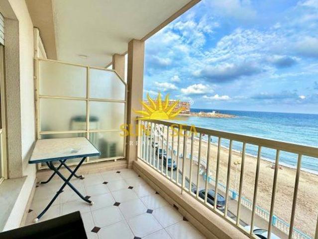 3 BEDROOM APARTMENT WITH SEA VIEWS IN TORREVIEJA