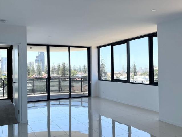 3 Bedroom Apartment with Spectacular Ocean Views
