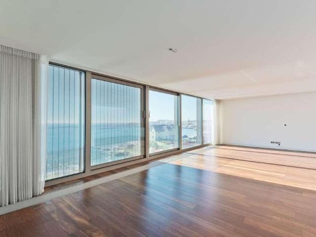 3 Bedroom Apartment with swimming pool, Cascais