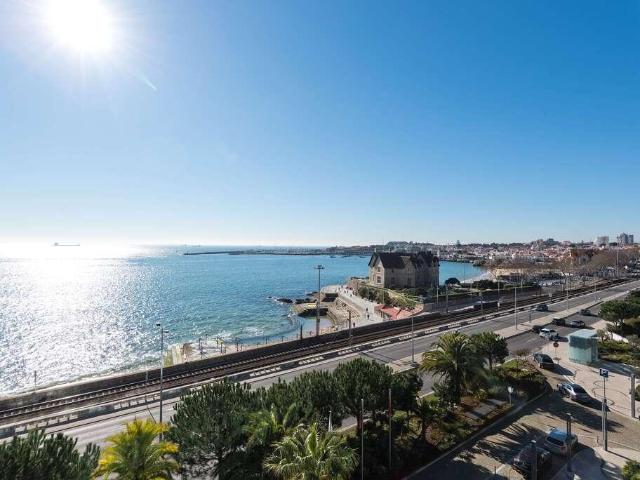 3 Bedroom Apartment with swimming pool, Cascais