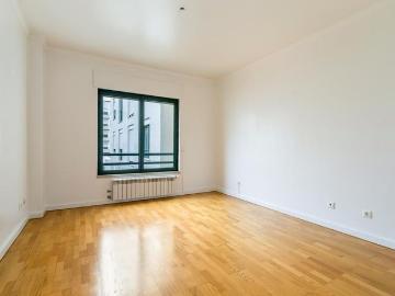 3 Bedroom Apartment with swimming pool, Lumiar, Lisboa