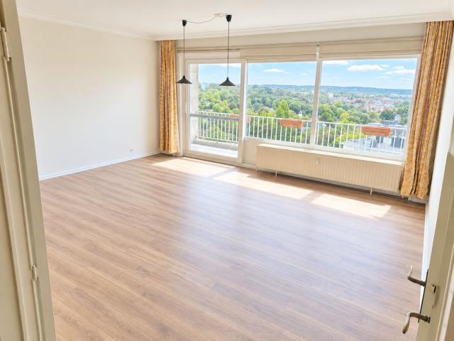 3 bedroom apartment with panoramic view in Uccle