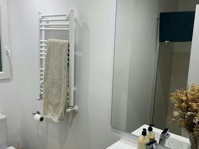 3 Bedroom Apartment with Terrace in Francisco Silvela, Madrid Amsterdam Apartments for Rent