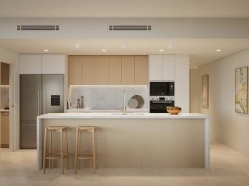 3 Bedroom Apartment with Views to Kings Beach Headland