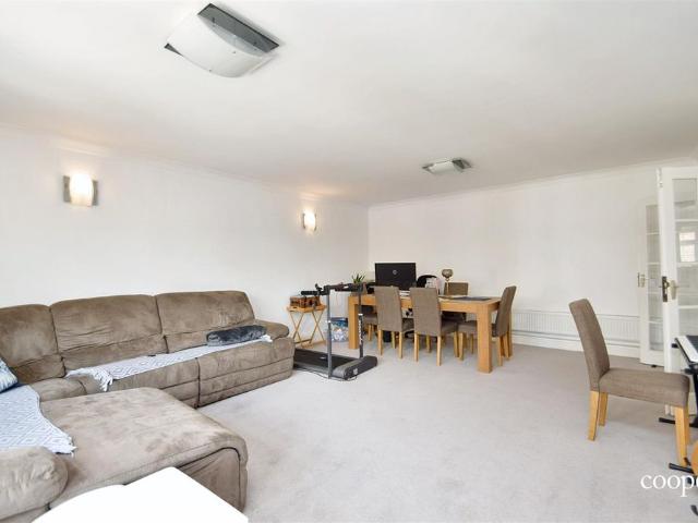 3 bedroom apartment