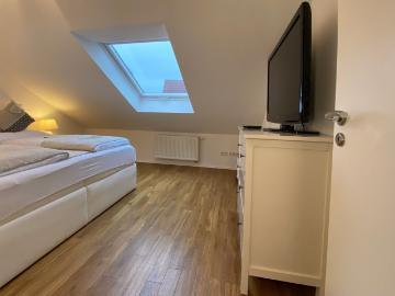 3 bedroom app. for max 4, roof terrace, garage