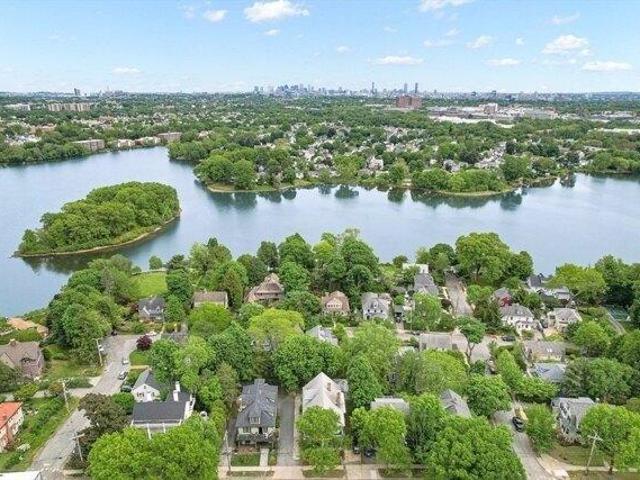 3 bedroom, Arlington MA 02476 104689221