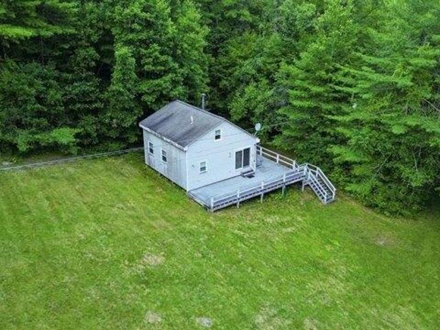 3 bedroom, Ashland NH 03217 105443059