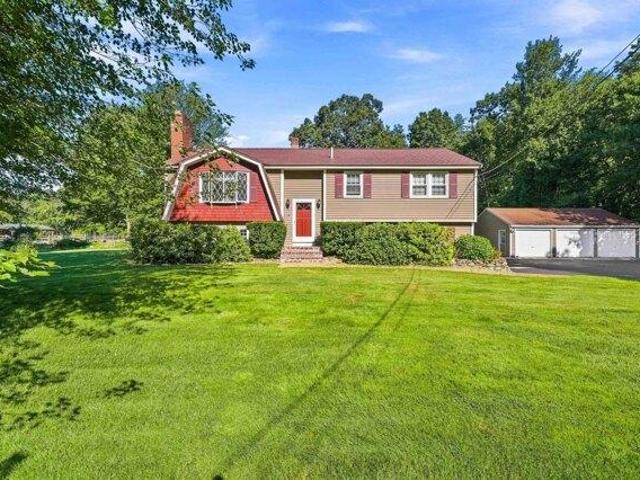 3 bedroom, Atkinson NH 03811 105560450