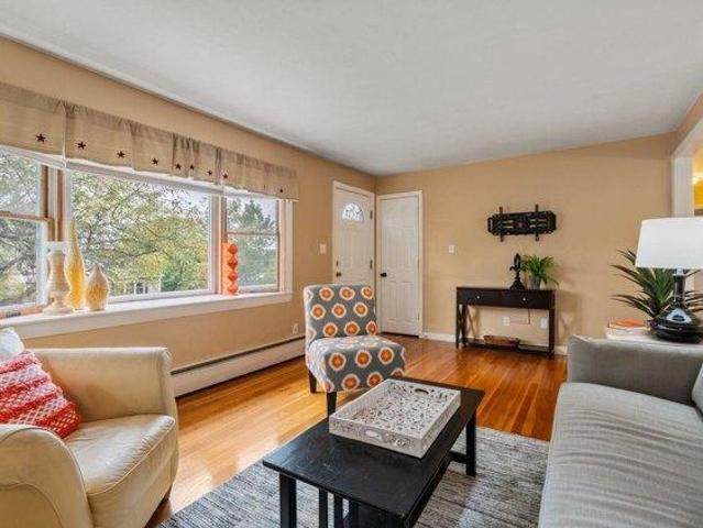 3 bedroom, Auburn MA 01501 105423059