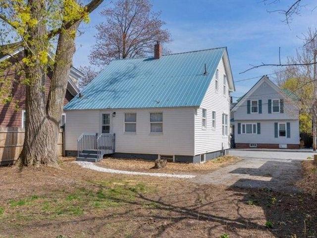 3 bedroom, Auburn ME 04210 105712259