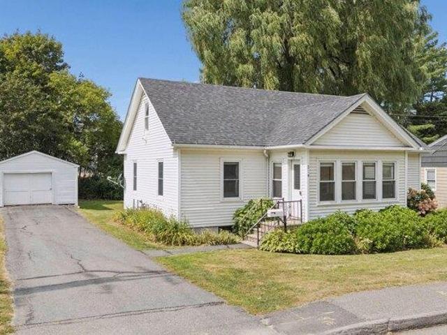 3 bedroom, Augusta ME 04330 105591618