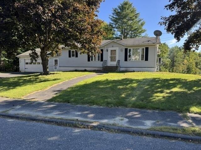3 bedroom, Augusta ME 04330 105710212