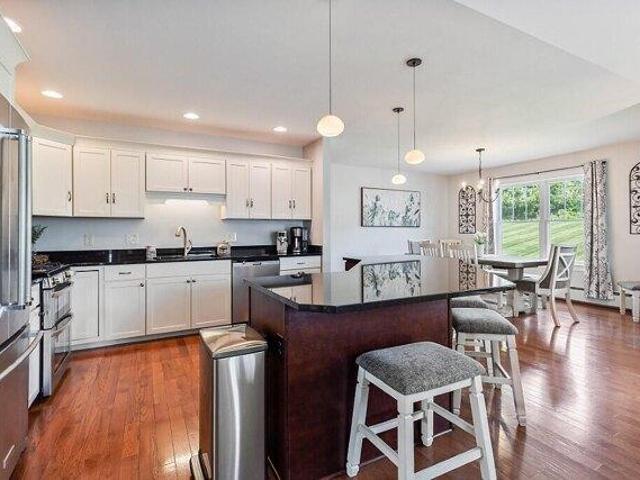 3 bedroom, Augusta ME 04330 105725589