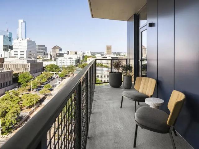 3 bedroom, Austin TX 78701 LS100597440