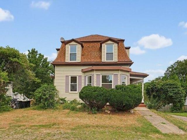 3 bedroom, Avon MA 02322 105416187